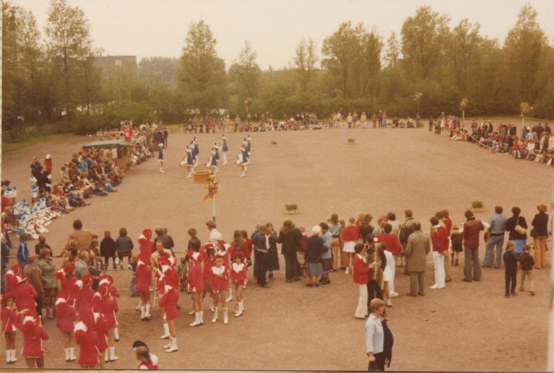 25-5-1978 10 jarig bestaan van drumband de Reef, concours op het Roda veld. Dit was 21-5-78